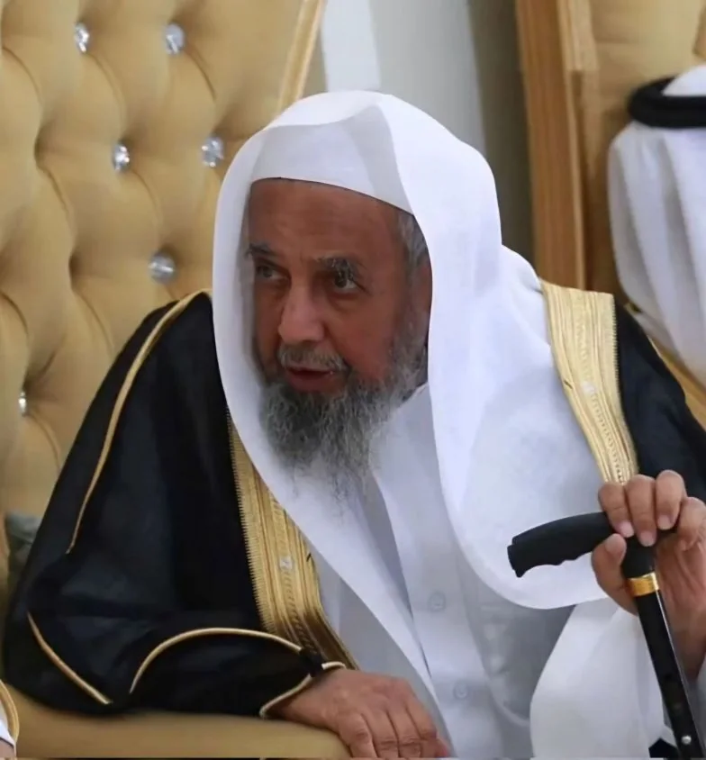 صورة للشيخ إسماعيل بن سعد العتيق منشورة مع المقال